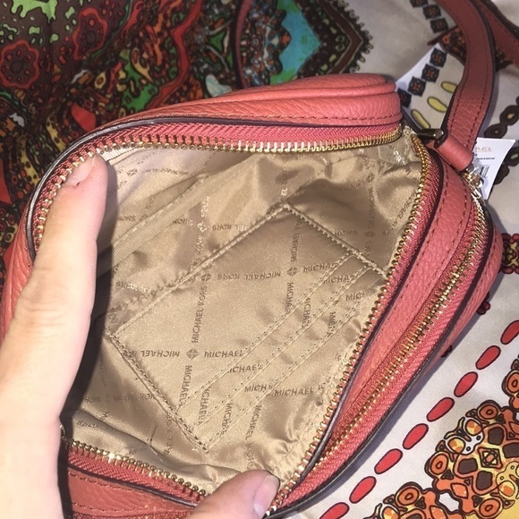 Brand New Michael Kors Genuine Leather Cinnamon Double Zippered Crossbody Purse - Picture 12 of 14